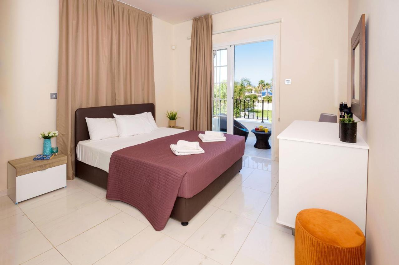 Villa Oceania - Beachfront باراليمني المظهر الخارجي الصورة