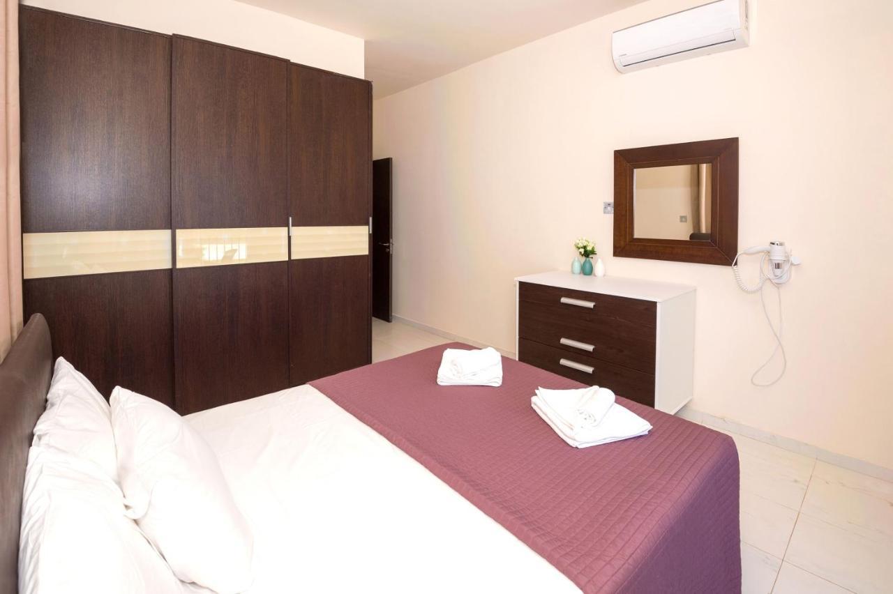 Villa Oceania - Beachfront باراليمني المظهر الخارجي الصورة