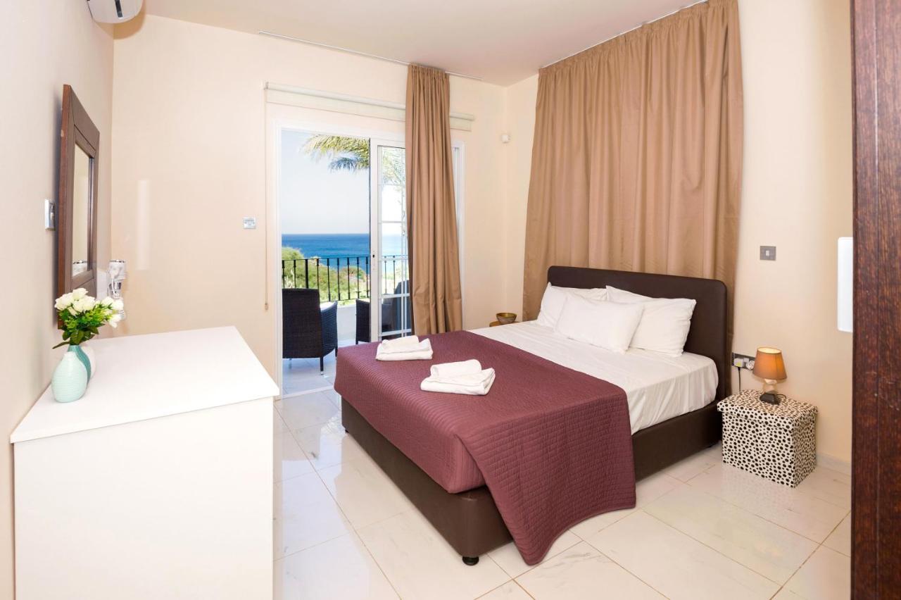Villa Oceania - Beachfront باراليمني المظهر الخارجي الصورة