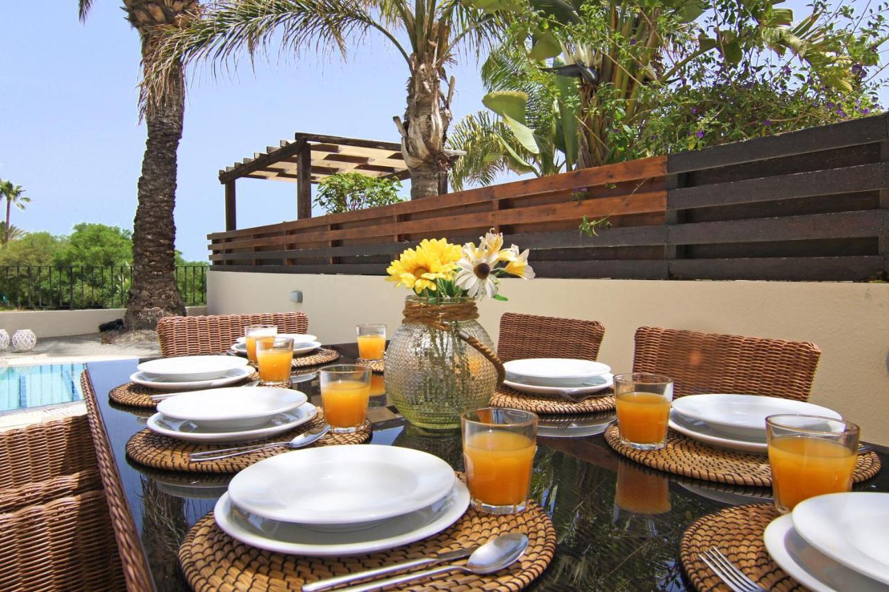 Villa Oceania - Beachfront باراليمني المظهر الخارجي الصورة