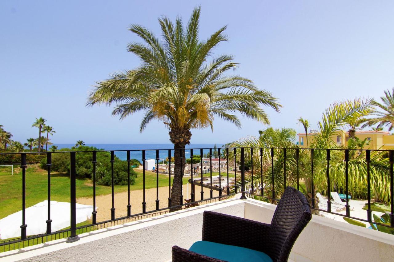 Villa Oceania - Beachfront باراليمني المظهر الخارجي الصورة