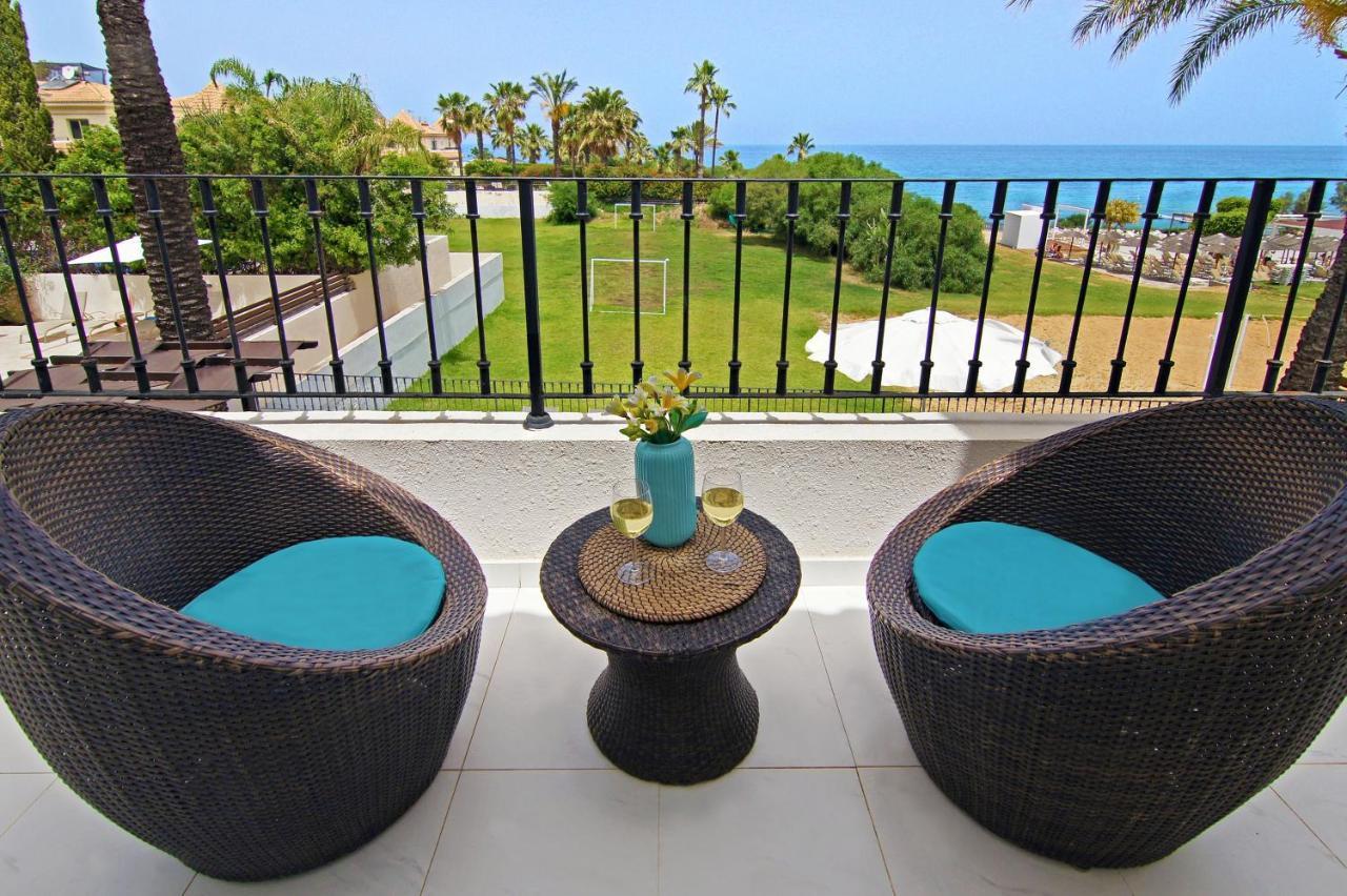 Villa Oceania - Beachfront باراليمني المظهر الخارجي الصورة