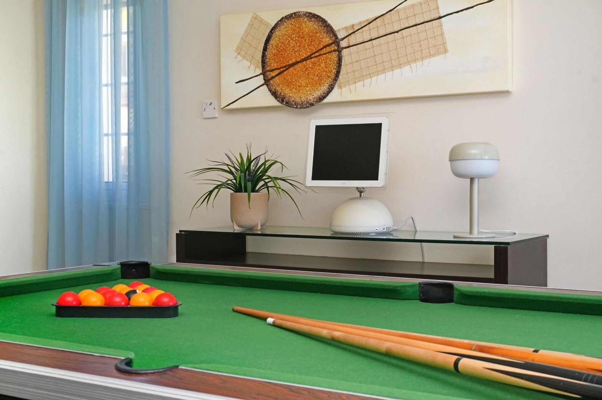 Villa Oceania - Beachfront باراليمني المظهر الخارجي الصورة